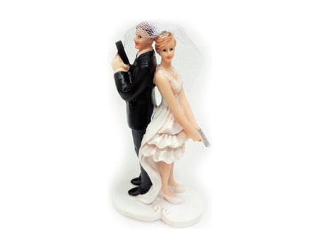 Свадебные фигурки (статуэтки) “Новобрачные с пистолетами” 28104 